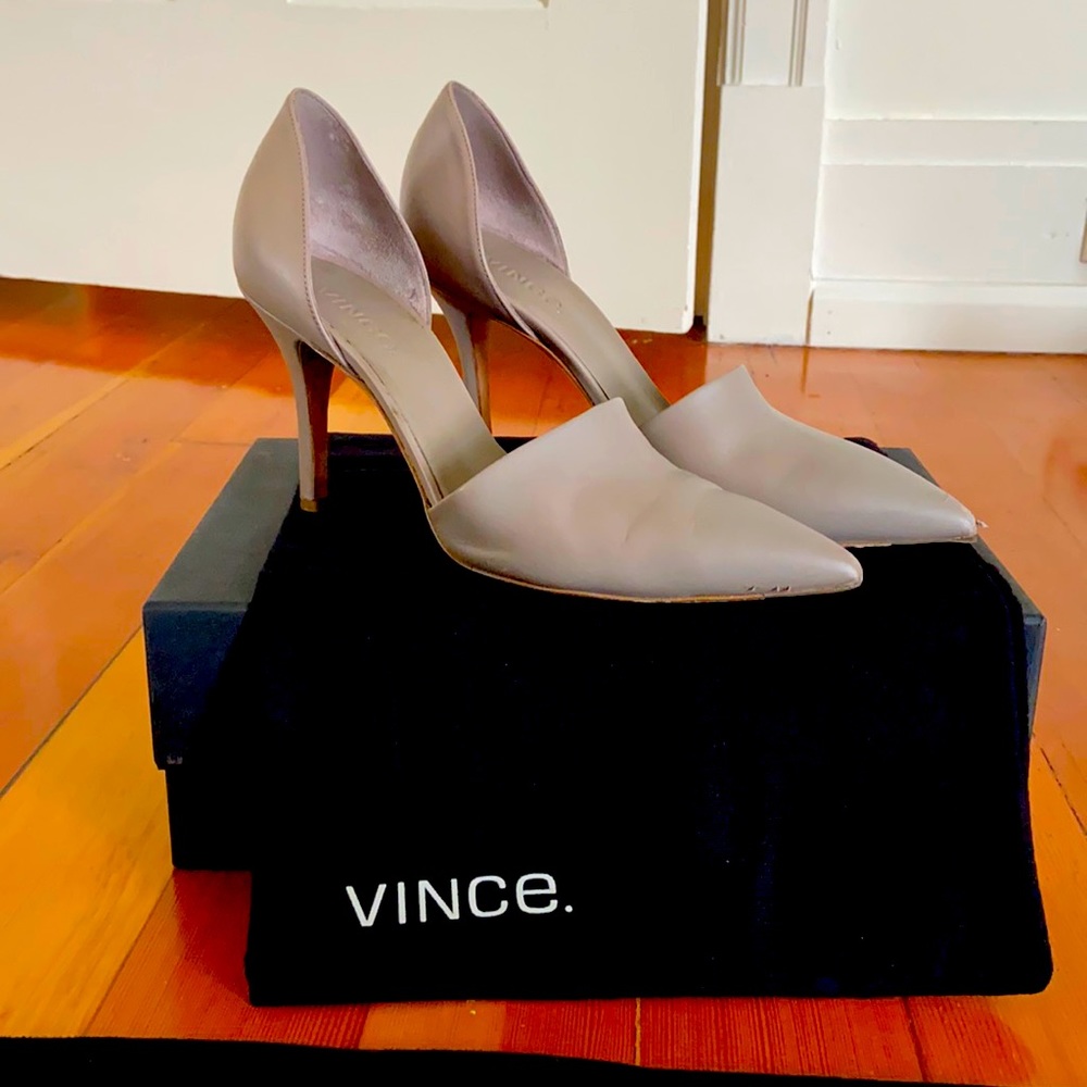 Vince Claire d’Orsay Pump